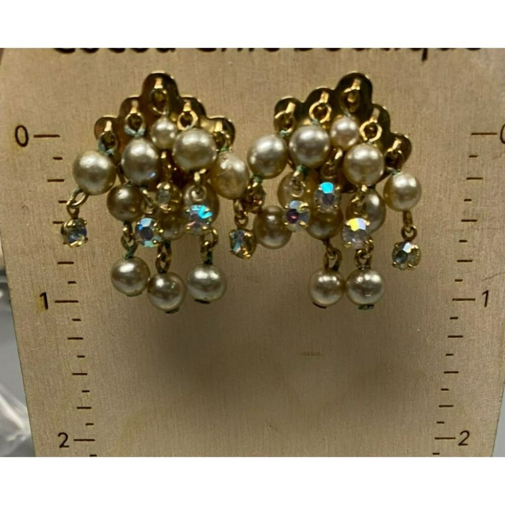 Vintage Gold-tone Metal & Faux Baroque Pearl Cluster Dangle Clip-on Earrings